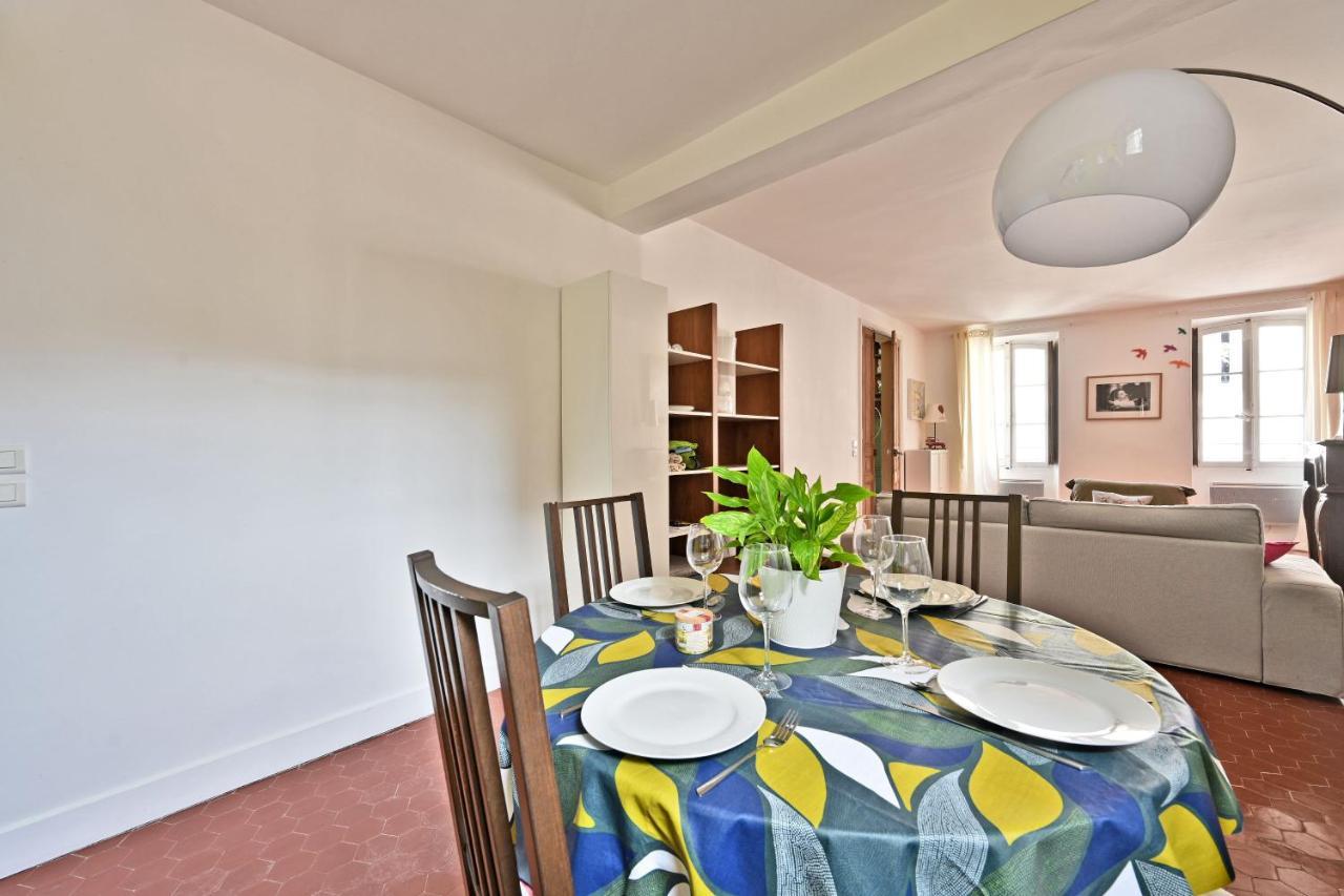 Les Felibres Apartment Авиньон Екстериор снимка